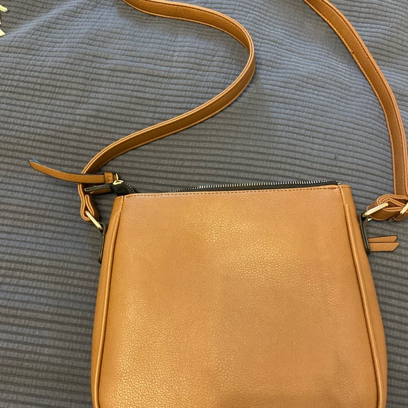 Call it spring crossbody - Picture 2 of 4